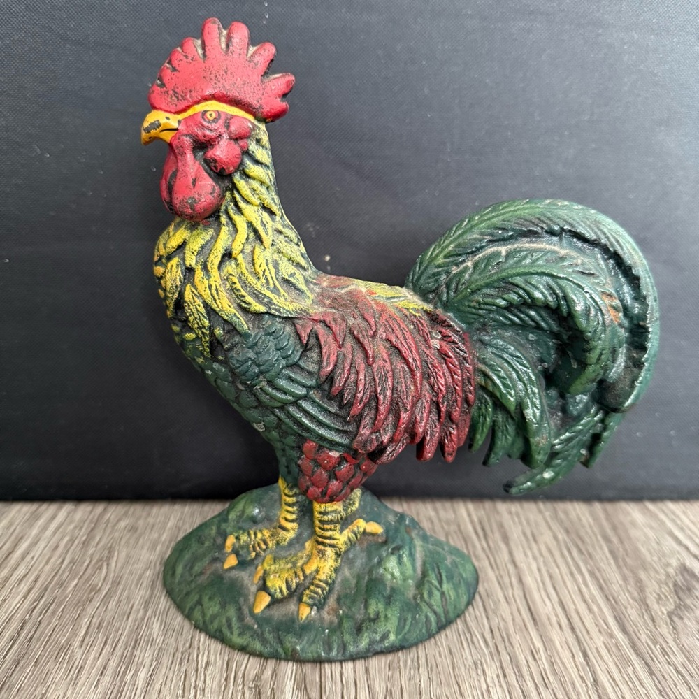 Vintage Primitive Folk Art Cast Iron Rooster Chicken Painted Doorstop Farmhouse